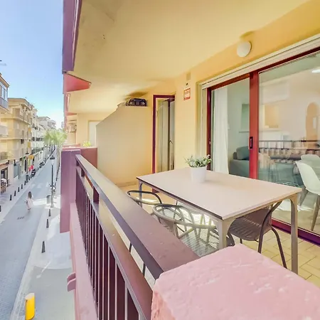 Apartment Yate Iv