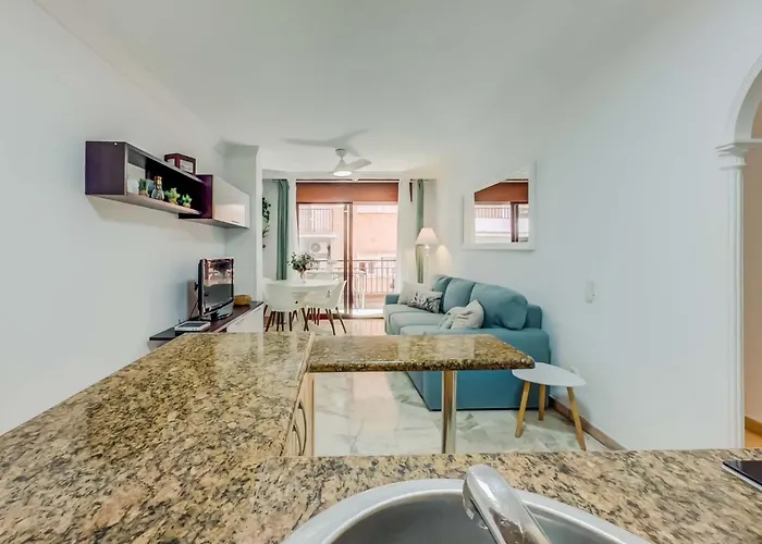 Yate Iv * Fuengirola