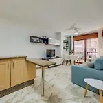 Apartmán Yate Iv *
